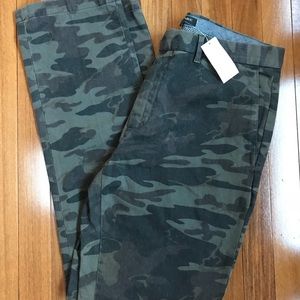 Men’s Banana Republic Camouflage Pants
